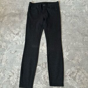 Ann Taylor Front Zipper Leggings (Size 2)